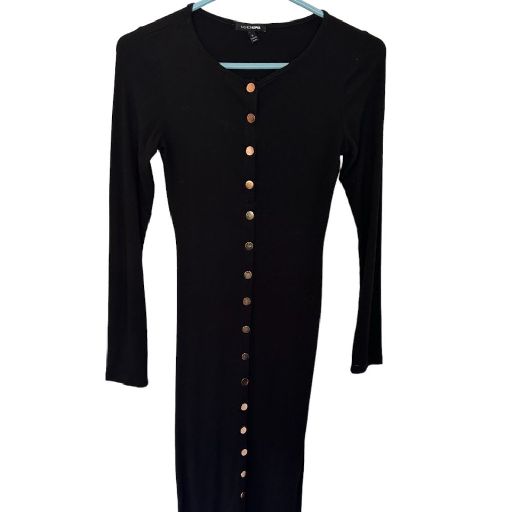 Fashion Nova Size small Ribbed midi dress  Black Button down front   001